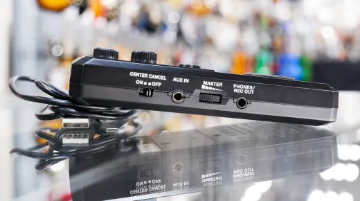 BOSS - Pocket GT Pocket Effects Processor and Practice Companion 2